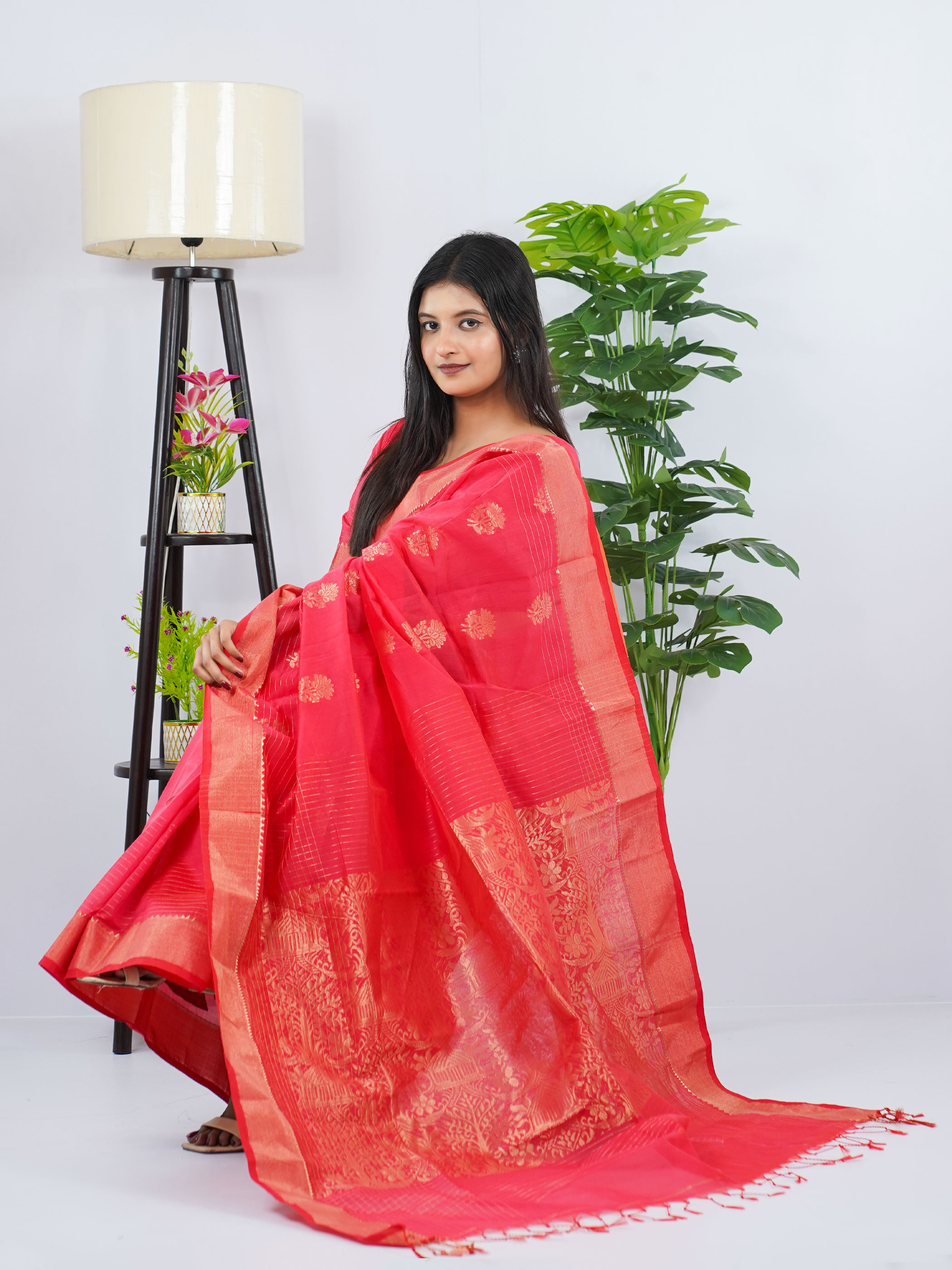 মিষ্টিলতা প্রিমিয়াম হাফ সিল্ক জামদানী শাড়ি – মিষ্টি সোনালী